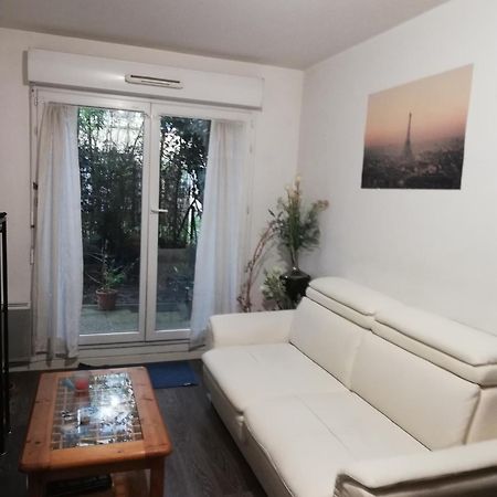 Appartment With Garden - Chaville Esterno foto