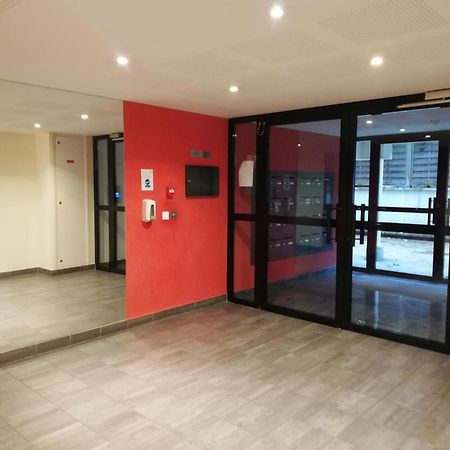 Appartment With Garden - Chaville Esterno foto
