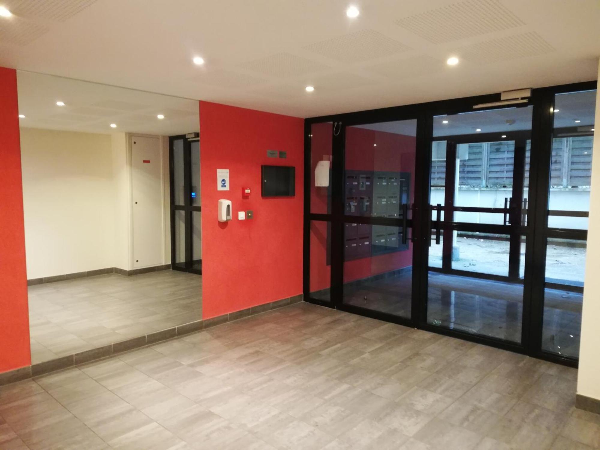 Appartment With Garden - Chaville Esterno foto